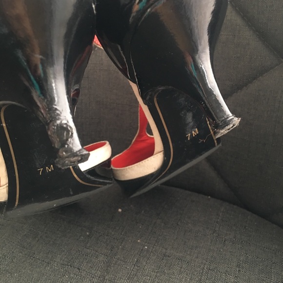 👠 CHARLES JOURDAN t-strap kitten heels - Picture 4 of 5